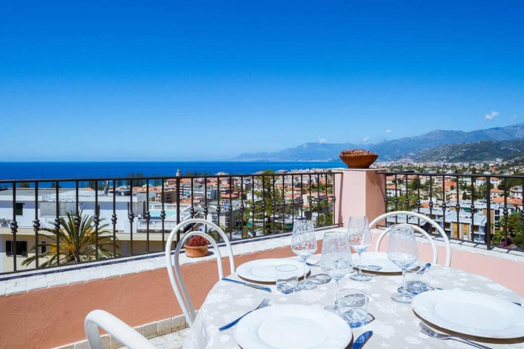 דירות בורדיגרה Casa Del Subacqueo. Amazing Terrace With Sea View. Wi-Fi מראה חיצוני תמונה